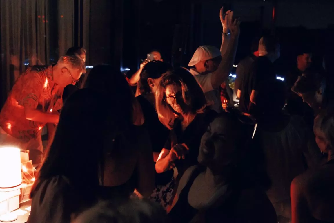 Partybilder Rooftop Closing