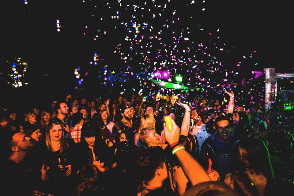 Grand Stereo Clash [Blaue Nacht Spezial]