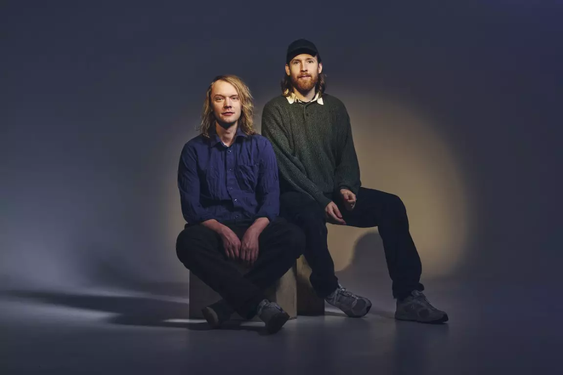 NEØV c Hördur Sveinsson