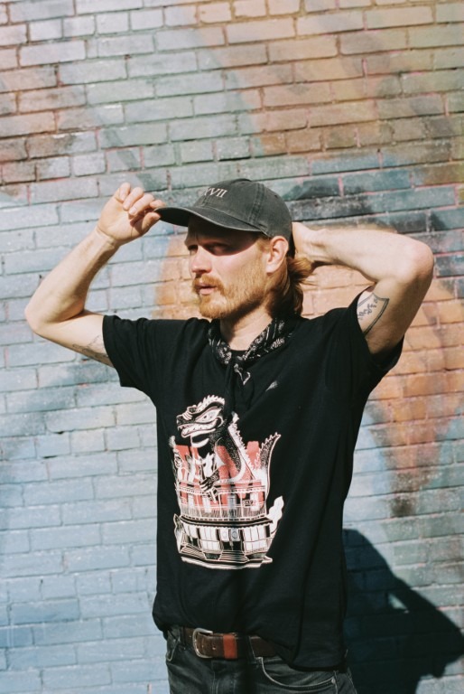 Noah Derksen c Kaela Leone